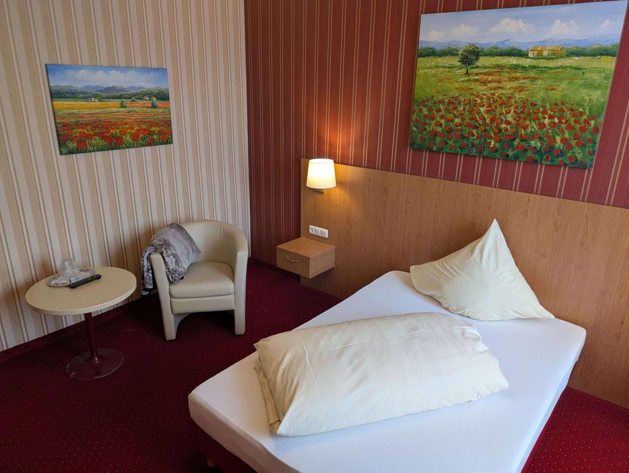 Stadthotel Augsburg Ngoại thất bức ảnh