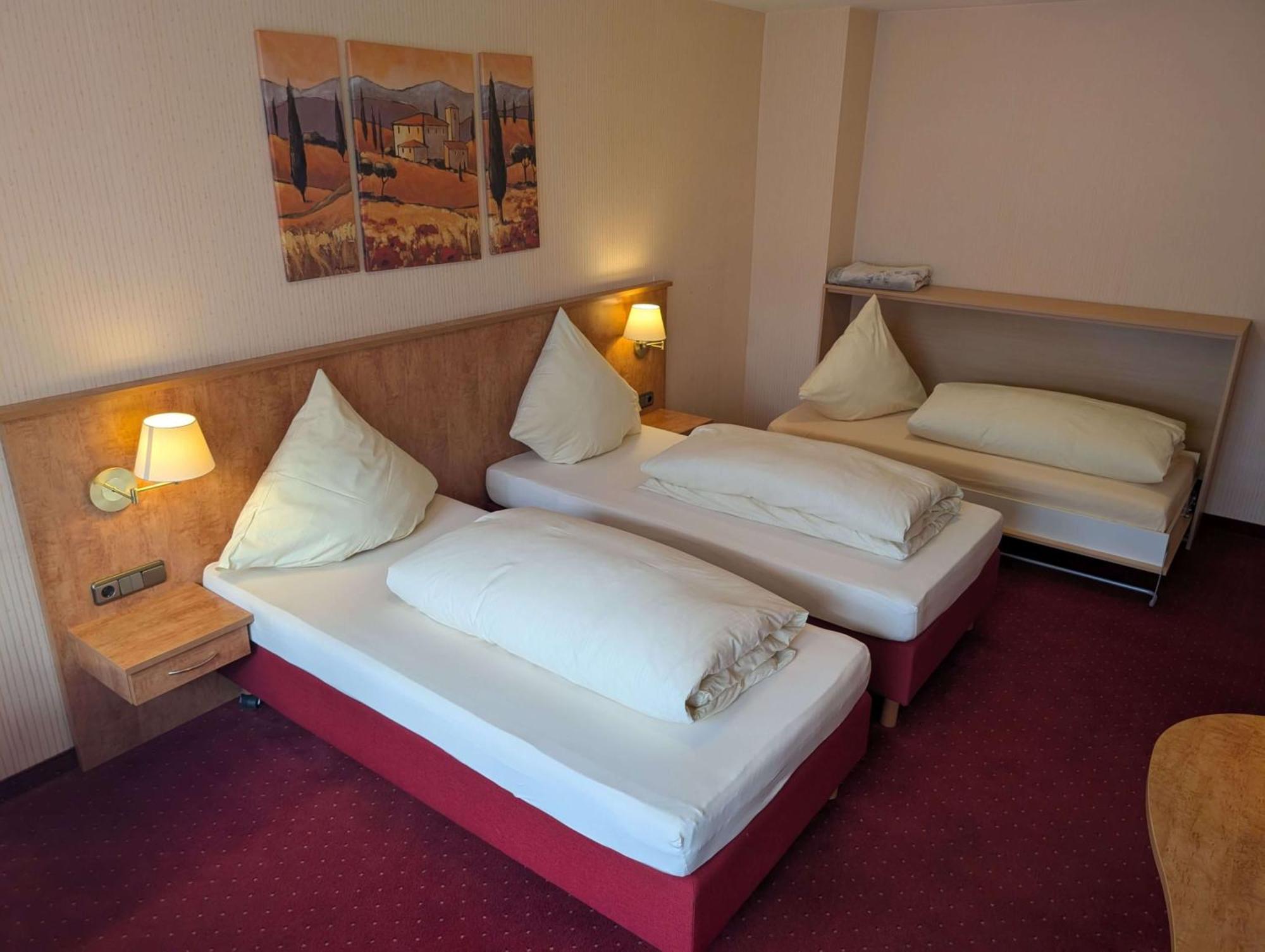 Stadthotel Augsburg Ngoại thất bức ảnh