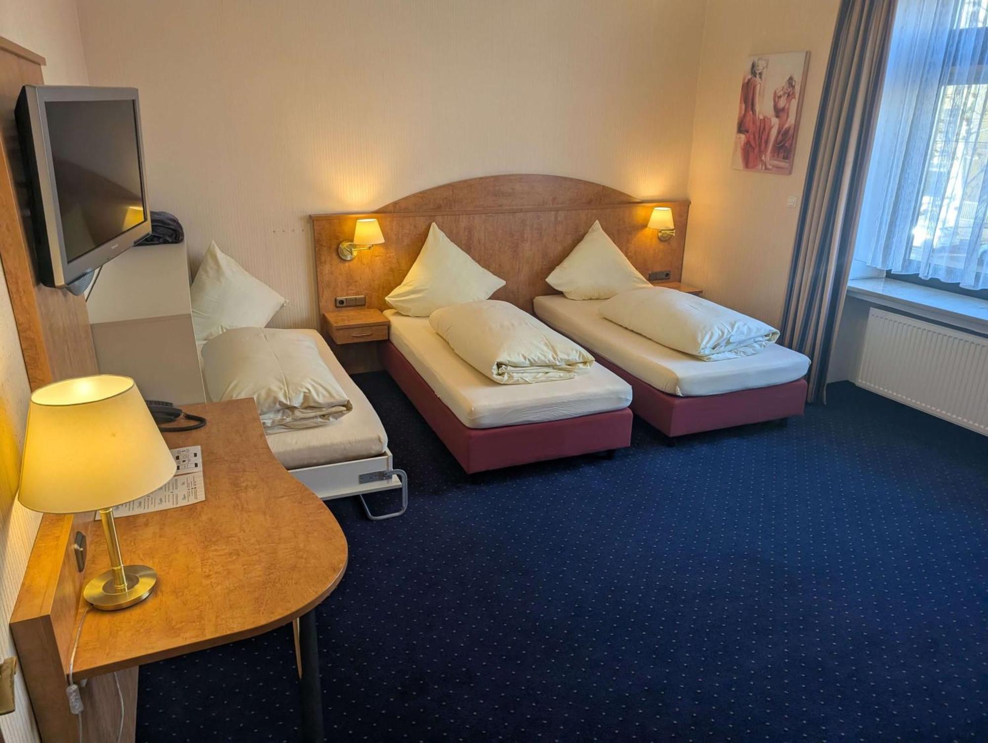 Stadthotel Augsburg Ngoại thất bức ảnh