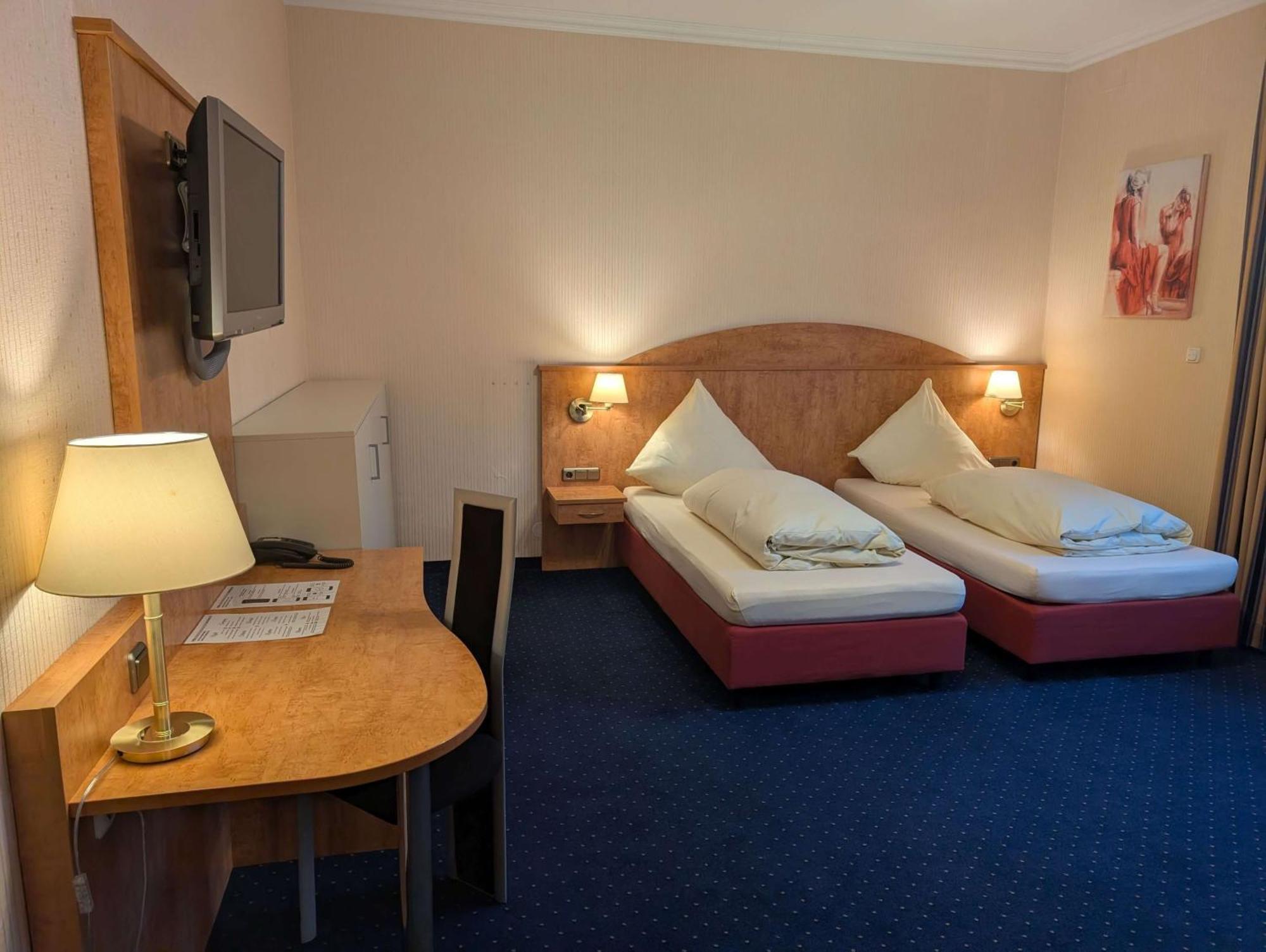 Stadthotel Augsburg Ngoại thất bức ảnh