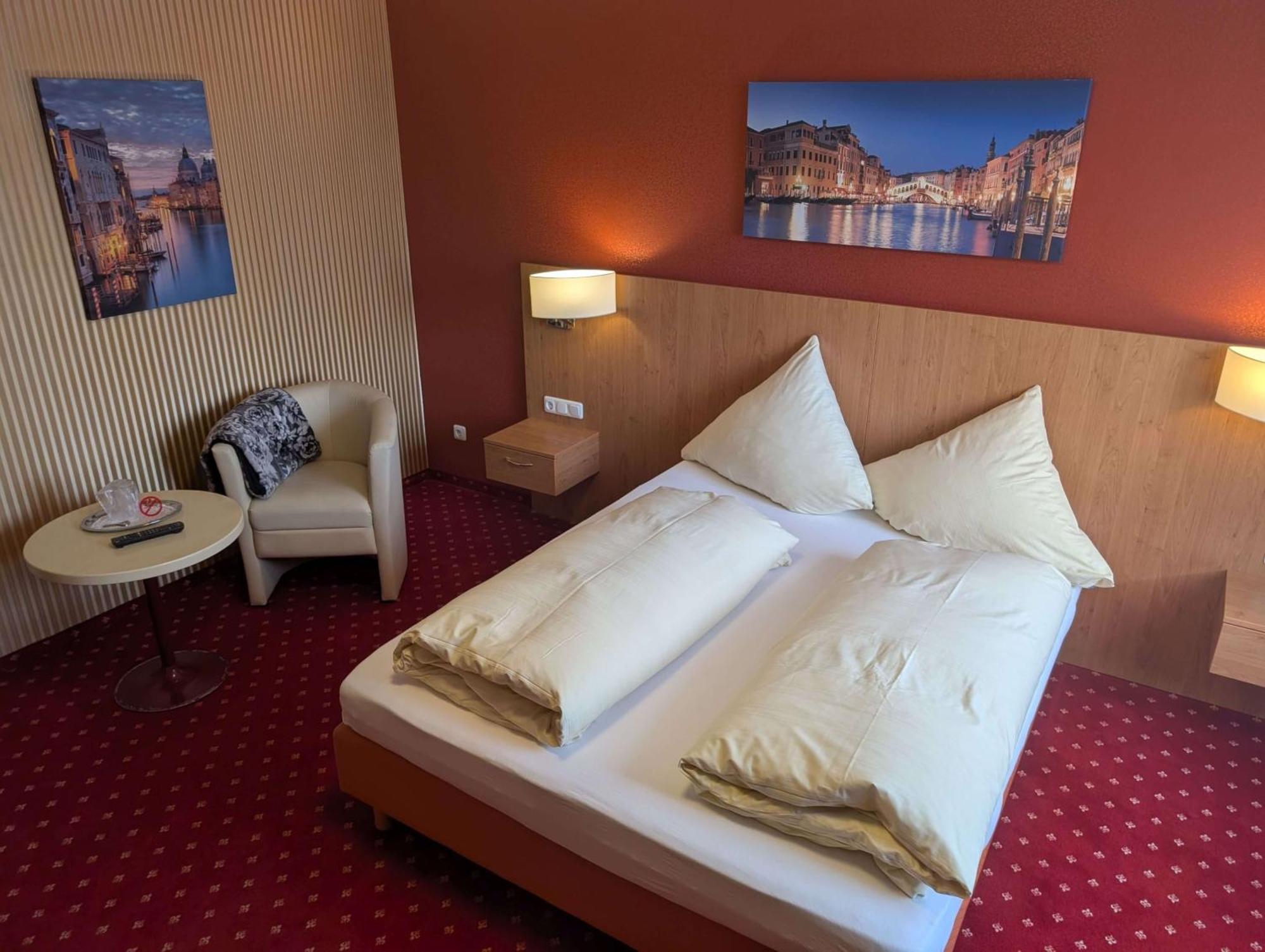 Stadthotel Augsburg Ngoại thất bức ảnh