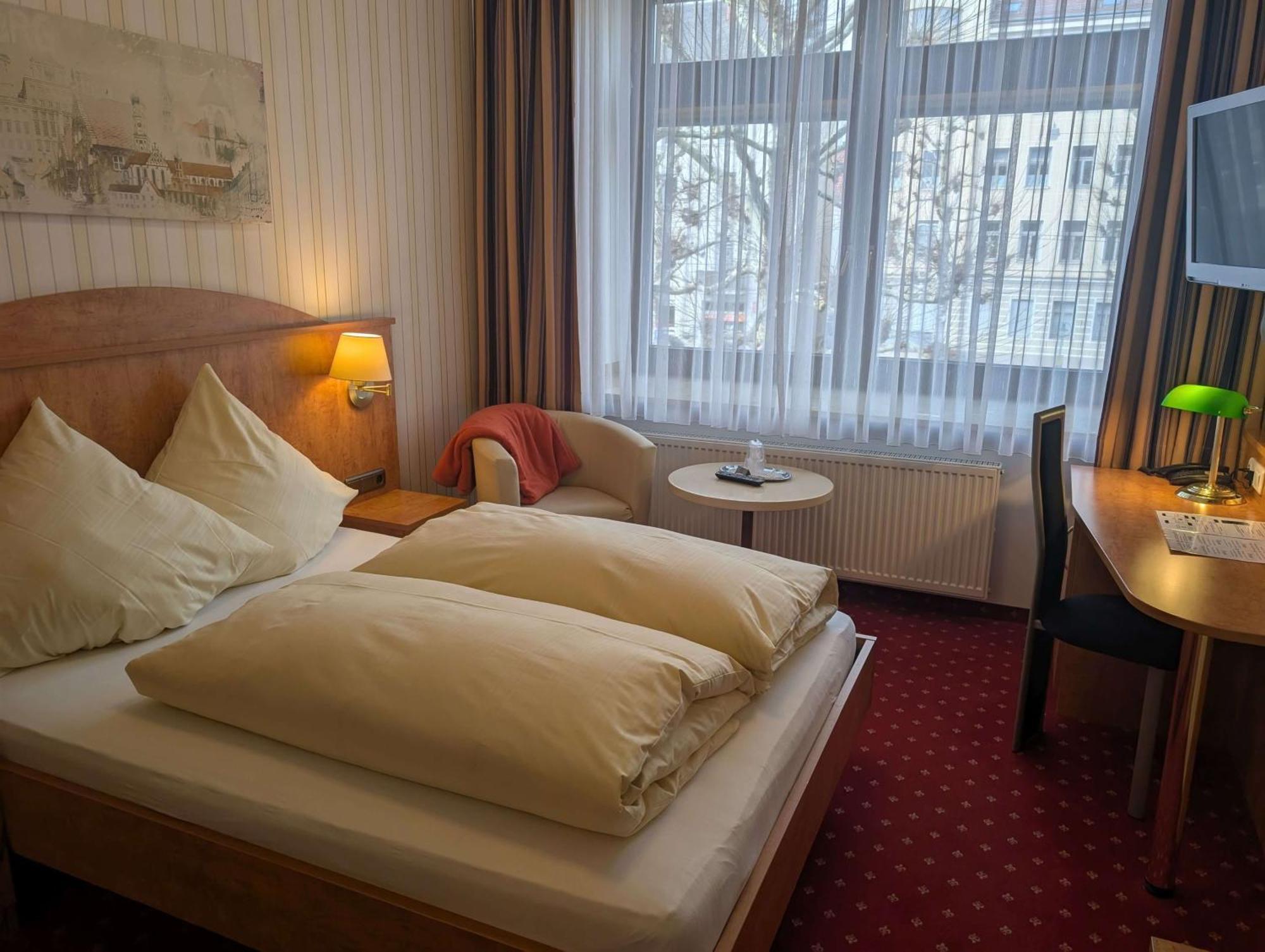 Stadthotel Augsburg Ngoại thất bức ảnh