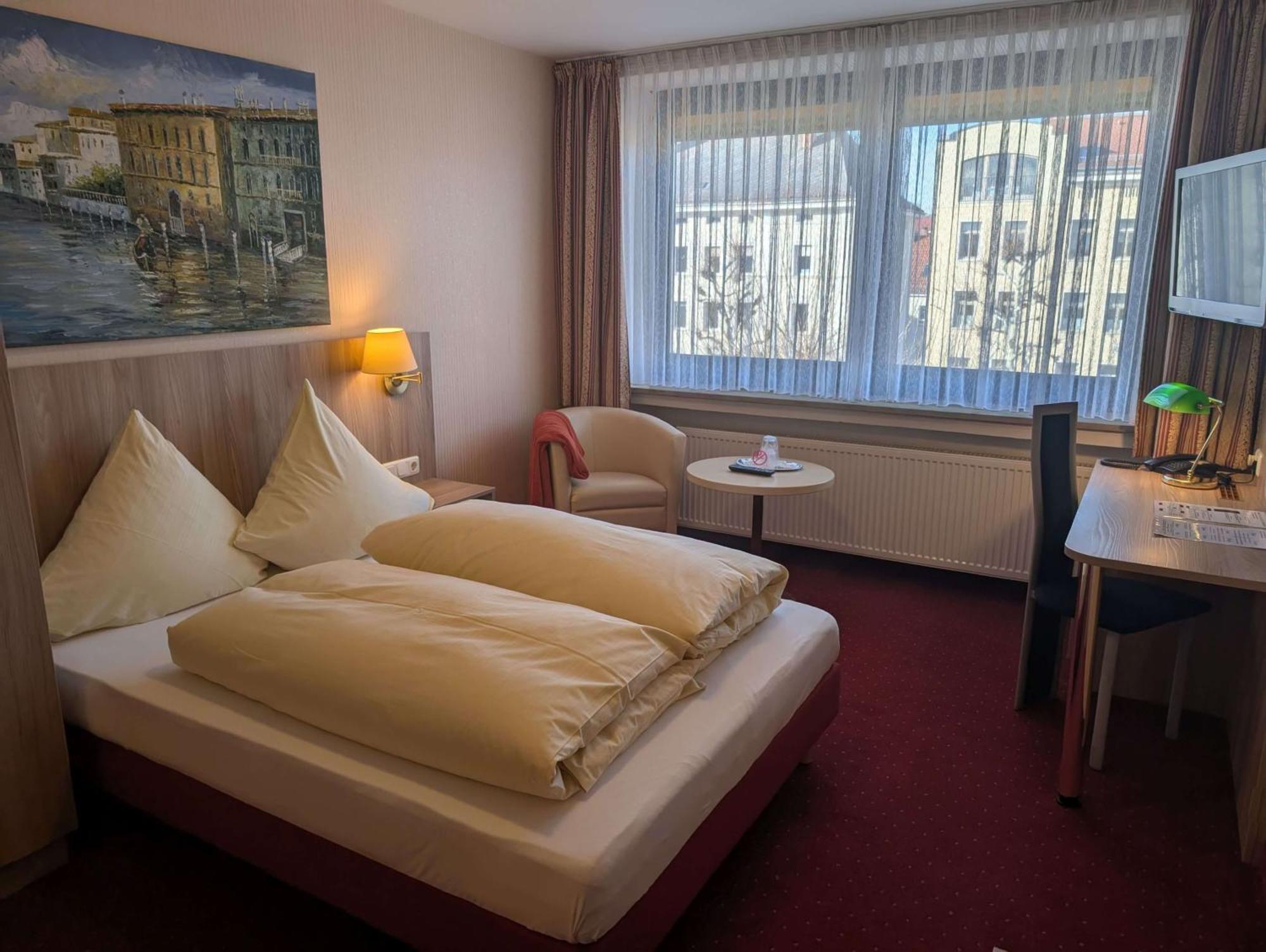 Stadthotel Augsburg Ngoại thất bức ảnh